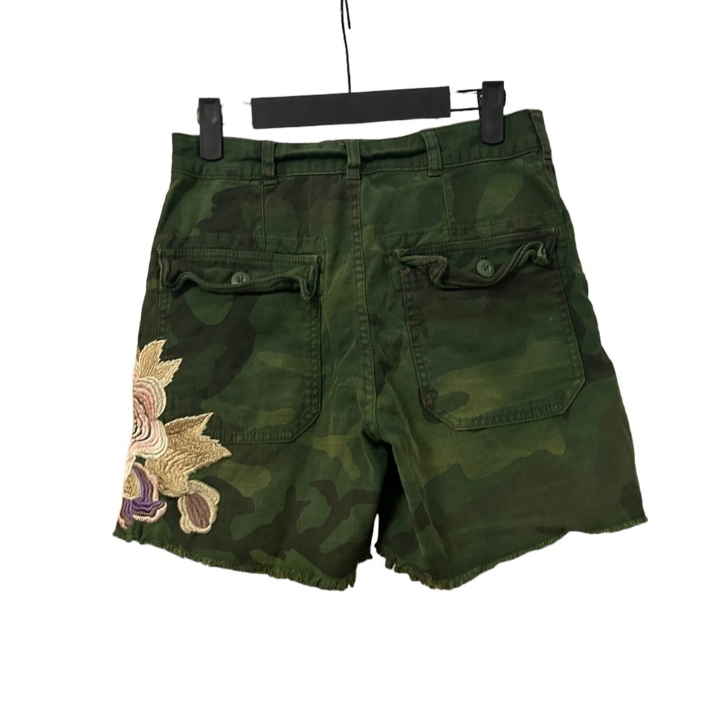 NWT FREE PEOPLE CAMO EMBROIDERED SHORTS - Picture 3 of 6